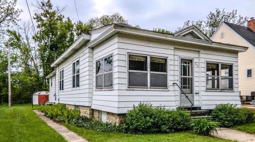 310 Edgewater St, Portage, WI 53901-2216