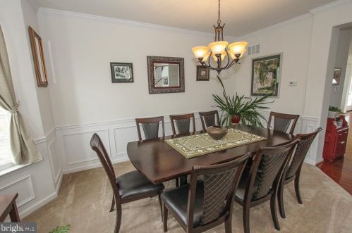 1954 Canyon Creek Rd, Gilbertsville PA  19525-7003 exterior