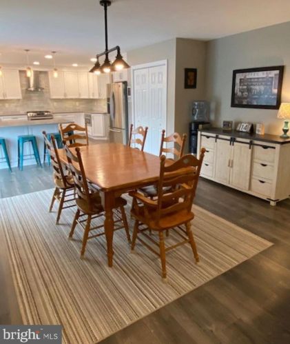 55 Kings Ct, Swedesboro NJ  08085-5033 exterior