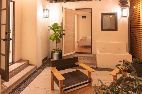 4215 Dawes St, San Diego CA  92109-4158 exterior