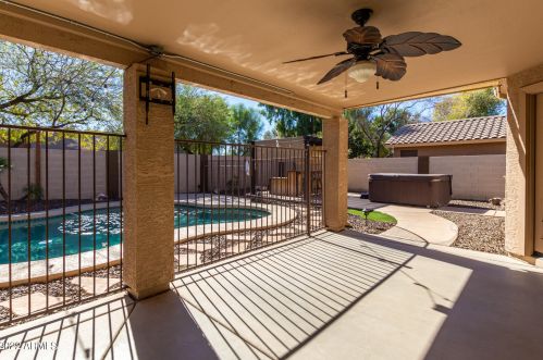 1455 Toledo St, Gilbert AZ  85295-5614 exterior