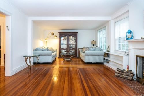 15 Fenimore Rd, New Rochelle NY  10804-2103 exterior