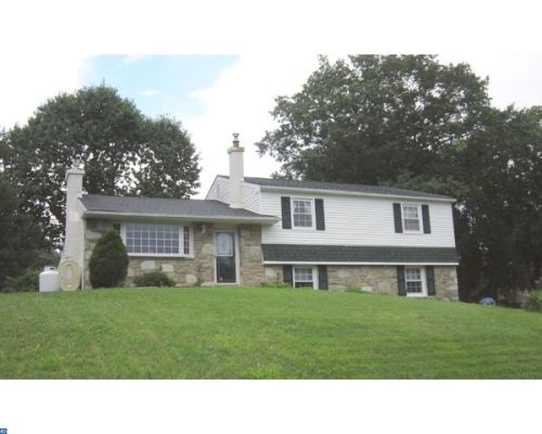 183 Stratford Dr, Southampton, PA 18966-1343