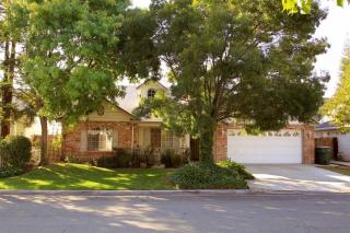 2373 Quincy Ave, Fresno, CA 93720-0451