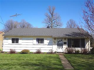 1297 Cherokee Trl, Willoughby, OH 44094-7214