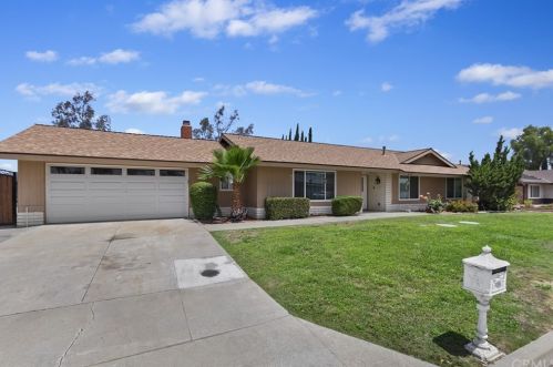 16730 Stallion Pl, Riverside, CA 92504-5842