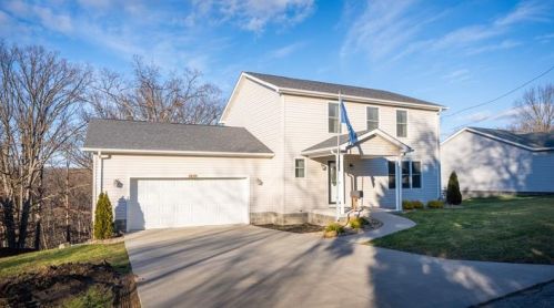 1818 17th St, Beaver Falls, PA 15010-2603