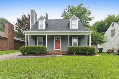 722 Huntington Ct, Burlington, NC 27215-6394