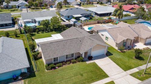 2750 Mint Dr, Orlando, FL 32837-9547