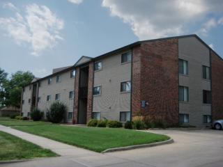1026 Osage St, Manhattan KS  66502-7704 exterior