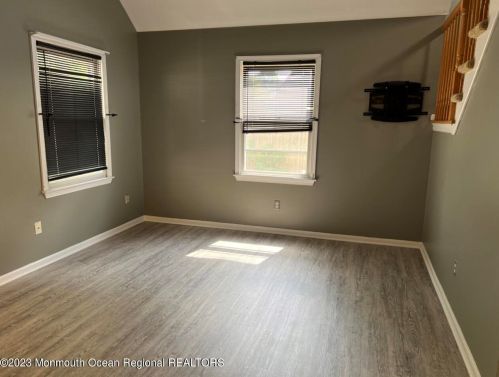 4 Cooper Ct, East Freehold NJ  07728-4310 exterior