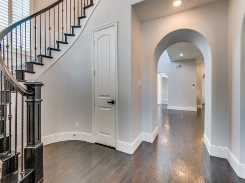 7056 Nueces Dr, Irving TX  75039-3339 exterior