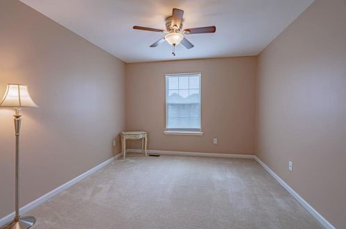 1105 Monarch Ln, Breinigsville PA  18031-9321 exterior