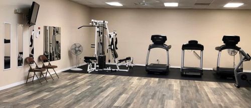 46 Le Mans Dr, Naples FL 34112-9127 exterior