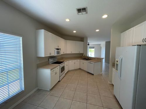 9801 Eastbrook Cir, Port Saint Lucie FL  34987-2431 exterior