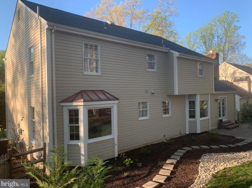 3221 Darden Dr, Woodbridge VA  22192-3339 exterior