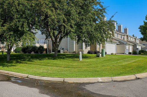 5995 Wedgewood Ln, Minneapolis MN  55446-3572 exterior