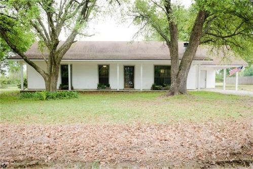 24363 Marie Ct, Loranger, LA 70446-1921