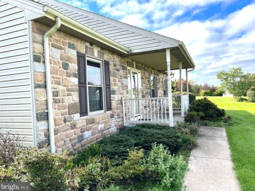 531 Gables View Ln, Cross Roads, PA 17322-9256