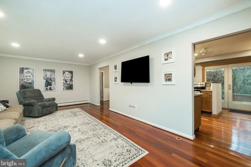 1298 Marshallton Thorndale Rd, Downingtown PA  19335-3754 exterior