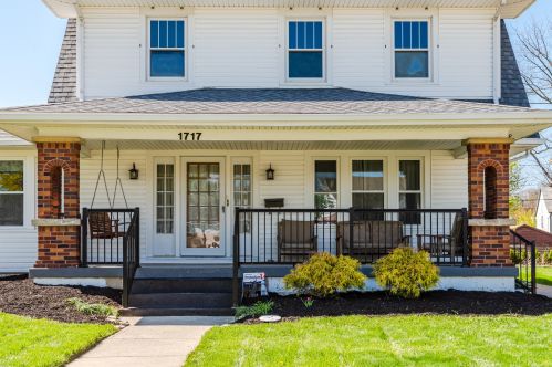 1717 Longview Dr, Springfield, OH 45504-1318