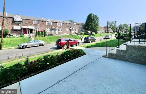 664 Magnolia Ave, Manor, PA 19036-1004