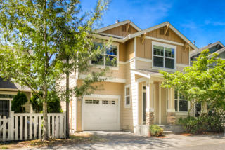 18621 144th Ave, Woodinville, WA 98072-4324
