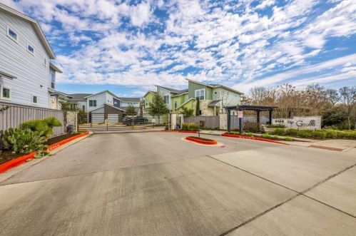 3108 51st St, Austin TX exterior