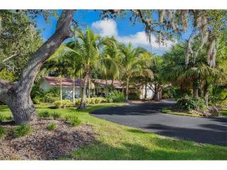 1351 Lake Shore Dr, Sarasota, FL 34231-3439