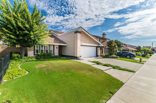 5031 Pine Cir, Buena Park, CA 90623-1658