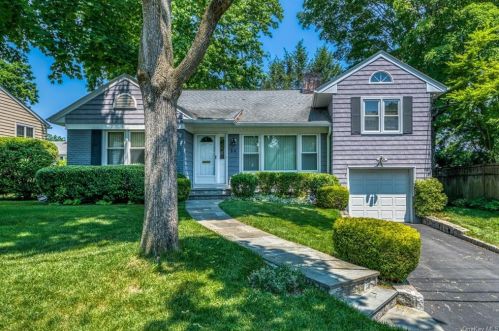 24 Frederick Ln, Scarsdale, NY 10583-6506