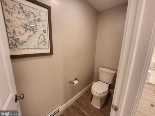 107 Quintynnes Dr, Wilmington DE  19807-1435 exterior
