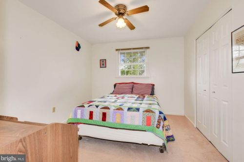 608 Parry Rd, Riverton NJ  08077 exterior