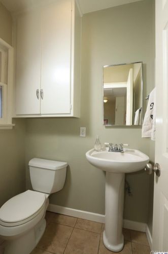 2700 El Caminito, Glendale CA 91214-2934 exterior