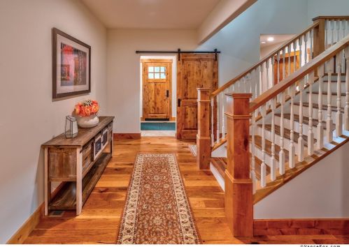 11082 Meek Ct, Truckee CA  96161-2979 exterior