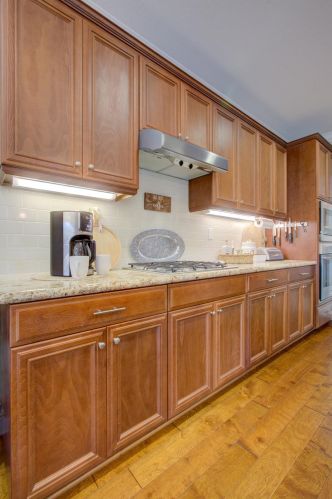 2864 Westport Cir, Valley Home CA  95361-8162 exterior