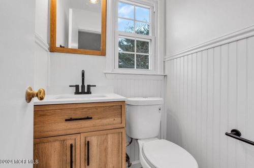 828 Burnt Tavern Rd, Bricktown NJ  08724-2540 exterior