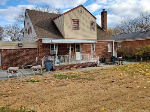 11466 Cross Island Pkwy, Jamaica, NY 11411-1327