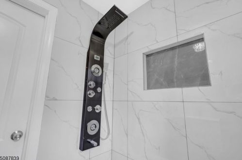 16 Dayton Cres, Bernardsville NJ  07924-2704 exterior