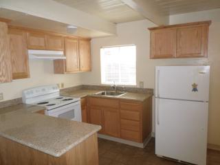 928 Schafer Rd, Hayward CA  94544-3615 exterior