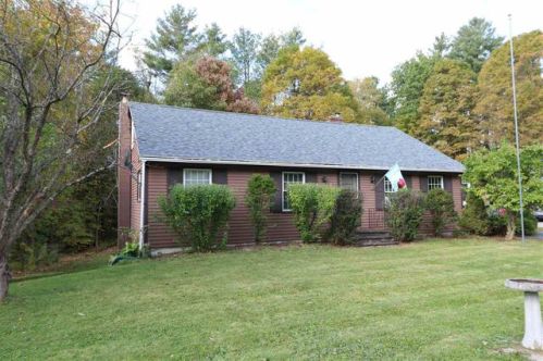 56 Chatterton Park, Proctor, VT 05765-1330