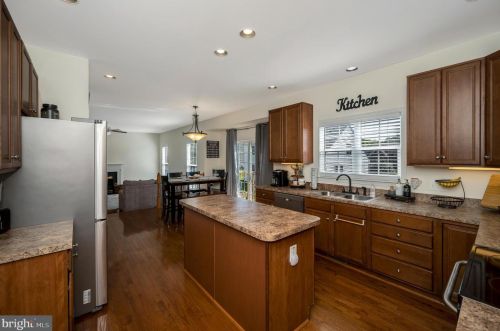 10325 Lees Crossing Ln, Fredericksburg VA  22408-0290 exterior