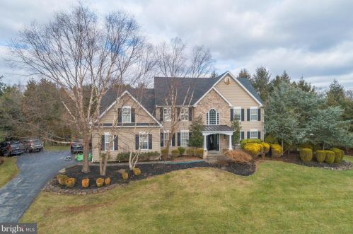 1508 Green Valley Dr, Collegeville, PA 19426-2850