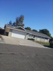 213 Jefferson Dr, Grandview WA  98930-9484 exterior