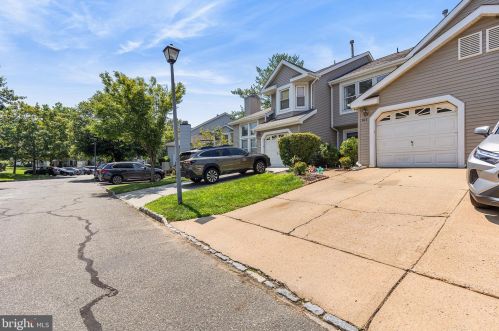 161 Stults Ln, East Brunswick, NJ 08816-5812
