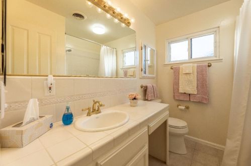 3002 Liberty Ct, Marina CA  93933-3619 exterior