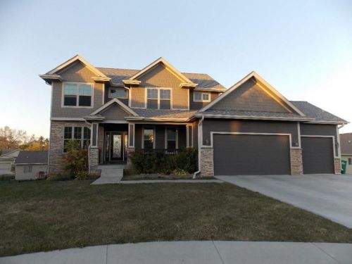 115 Elm Ct, Norwalk, IA 50211-2161