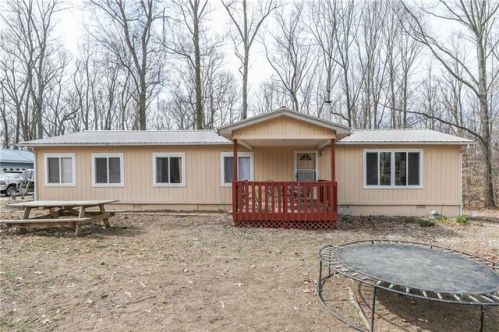 8322 Cordry Dr, Nineveh, IN 46164-9679