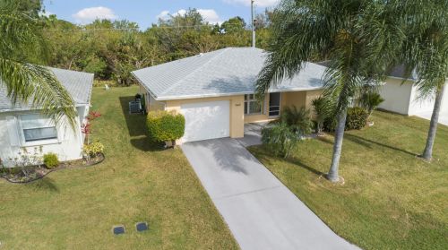 5668 Travelers Way, Fort Pierce, FL 34982-3989