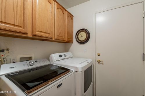 1064 Palomino Crk Dr, Gilbert AZ 85296-3727 exterior